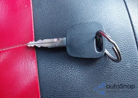 2000 Ford Ranger Xl/Xlt from USA, damaged, VIN 1FTYR11V7YTA62322